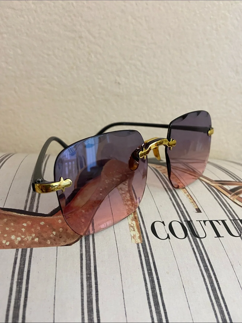 5/$10❤️❤️❤️NEW Rimless Gradient Pink Fashion Sunglasses